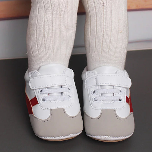 1 pair of soft soled breathable, cute and comfortable baby sports